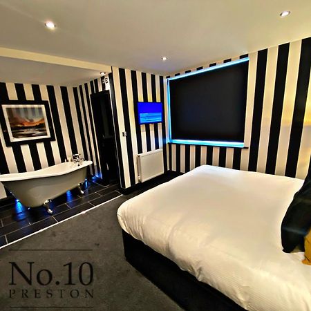 No.10 Preston Hotel Preston  Bagian luar foto