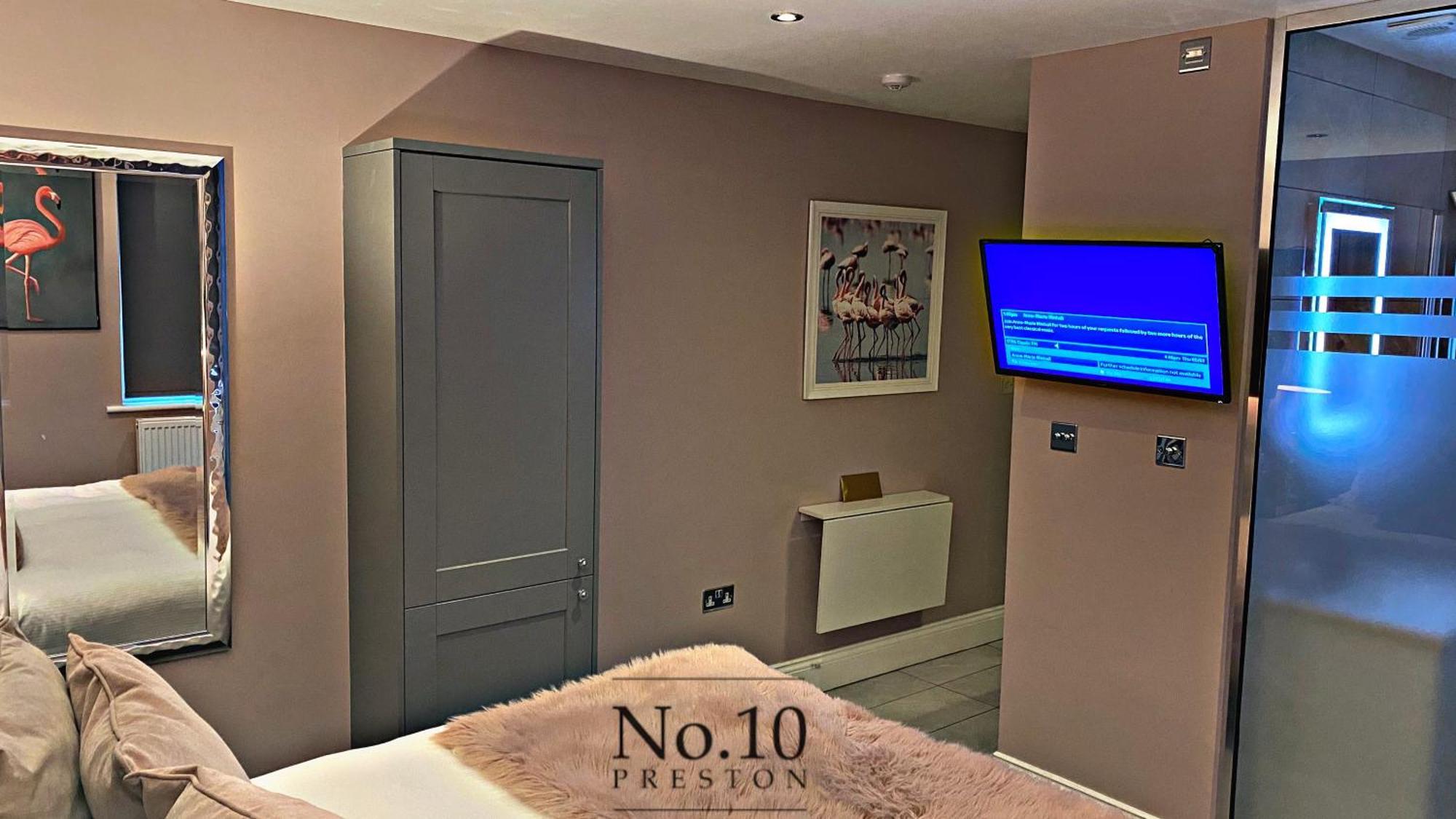 No.10 Preston Hotel Preston  Bagian luar foto