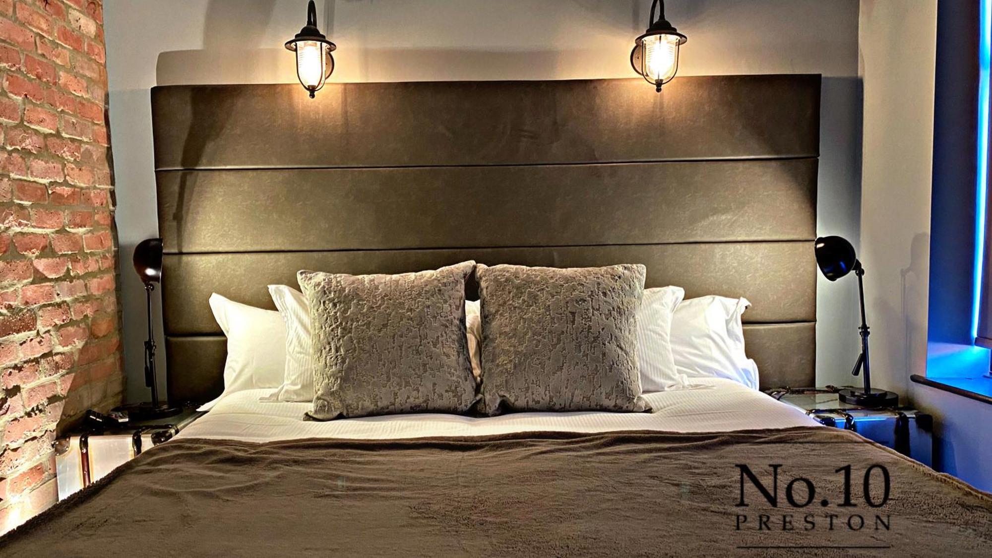 No.10 Preston Hotel Preston  Bagian luar foto