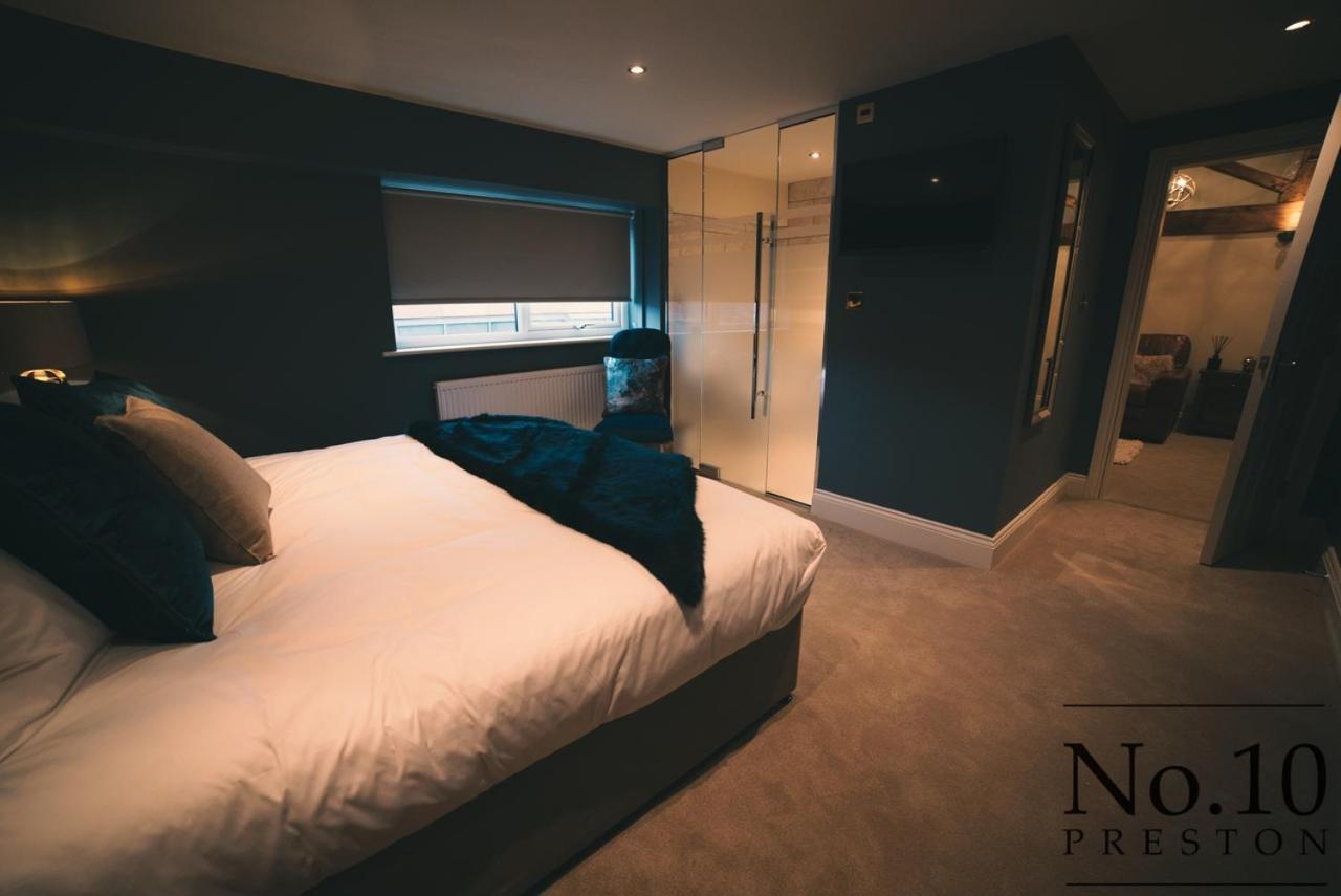 No.10 Preston Hotel Preston  Bagian luar foto