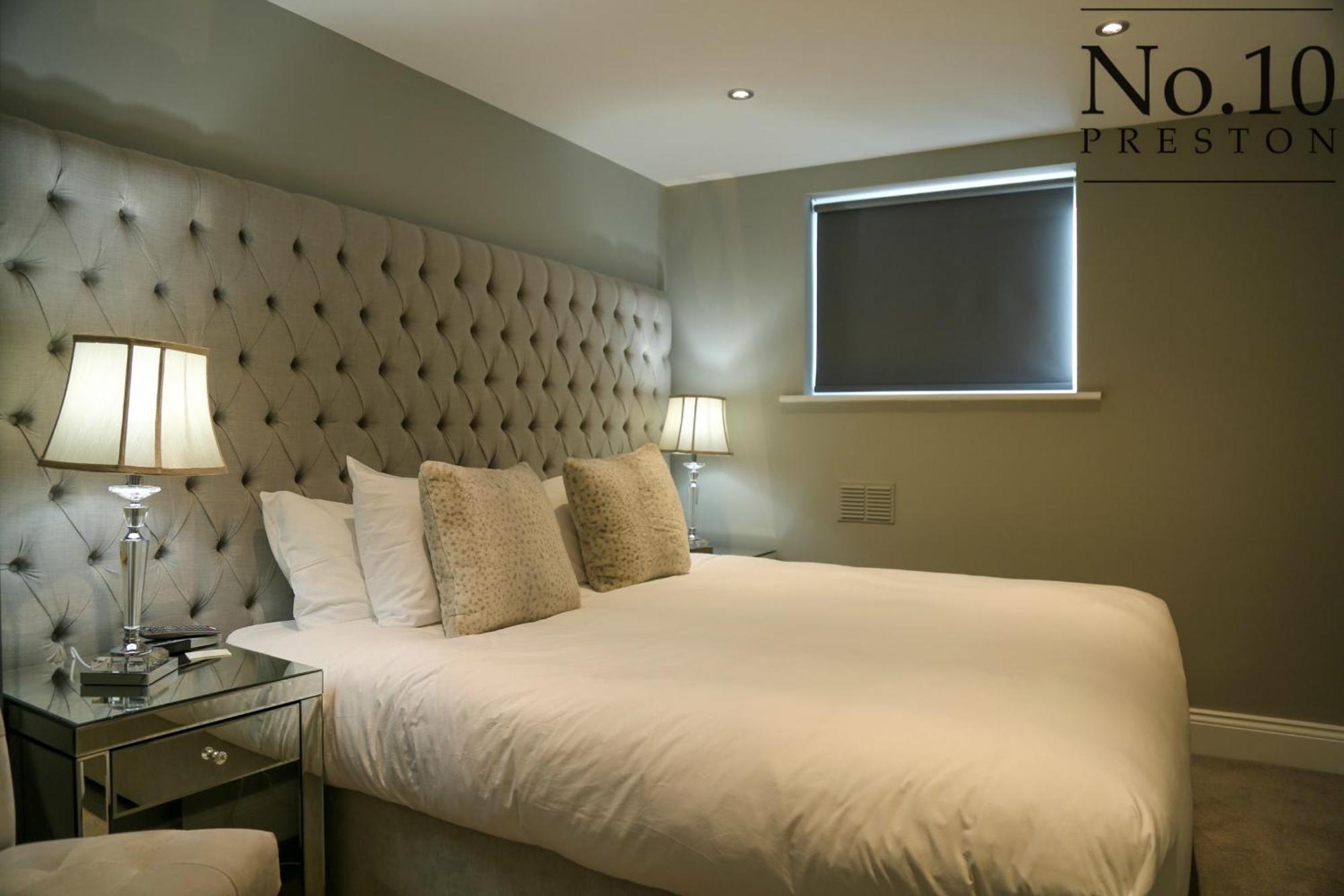 No.10 Preston Hotel Preston  Bagian luar foto