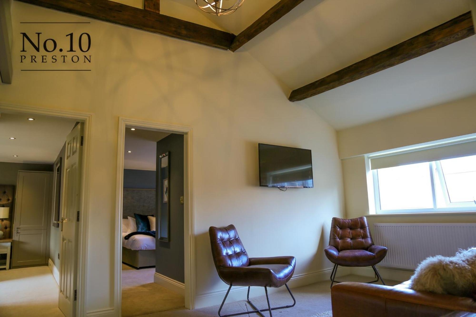 No.10 Preston Hotel Preston  Bagian luar foto