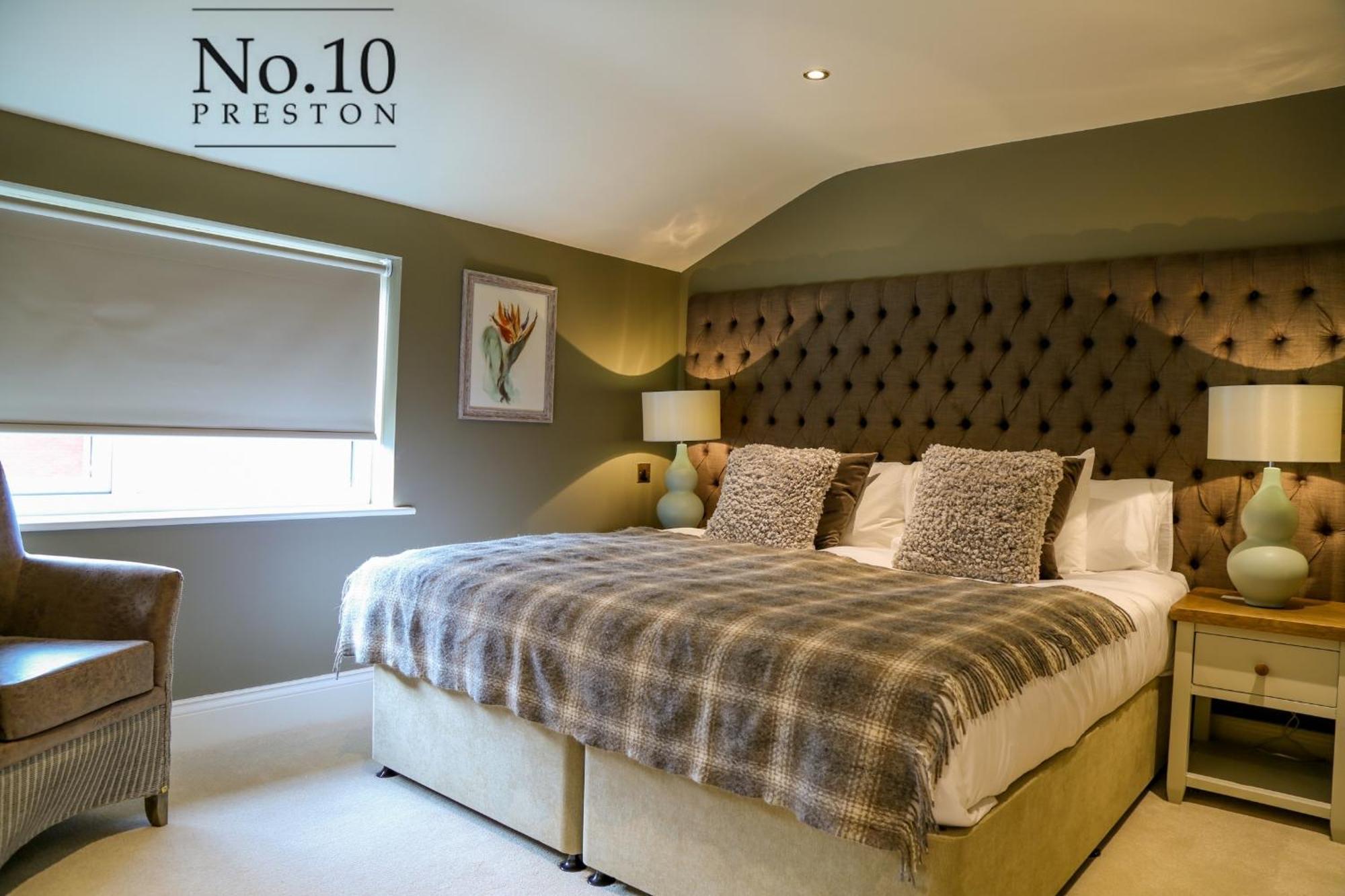 No.10 Preston Hotel Preston  Bagian luar foto